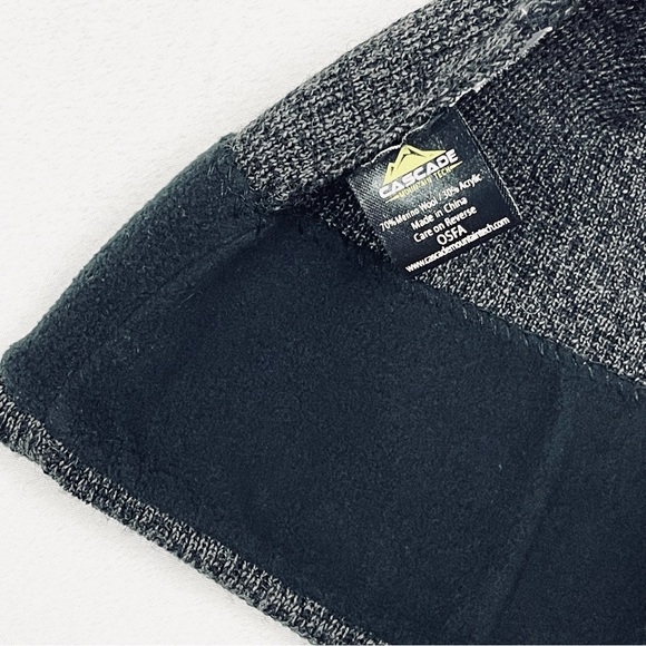NWOT CASCADE Mountain Tech Merino Wool Beanie - Picture 9 of 10